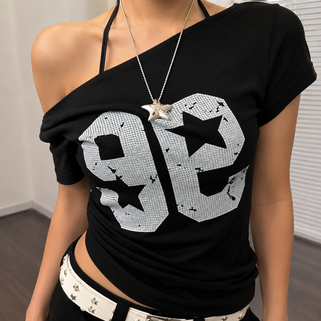 Off shoulder black number tee – T-Shirt
