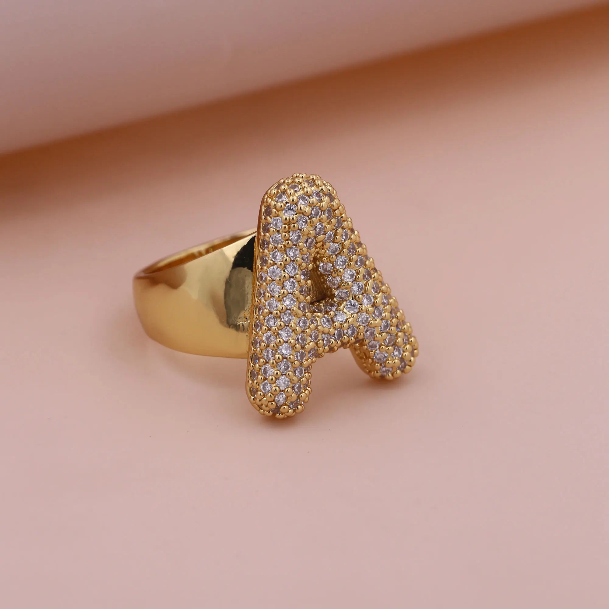Anillos de letras gruesos