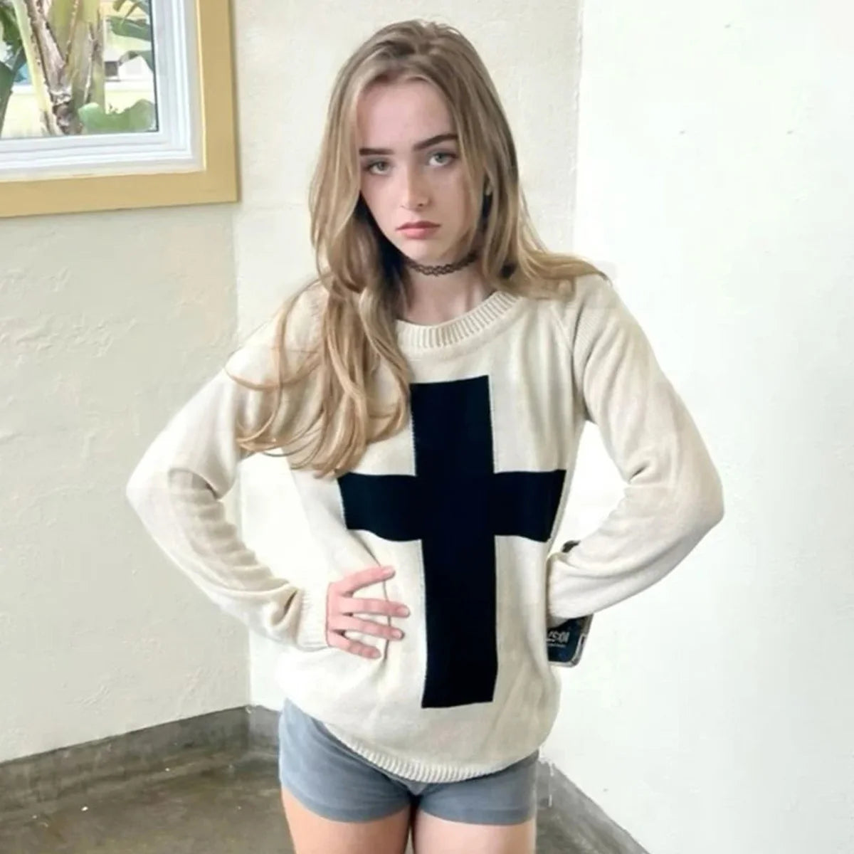 Retro Cross Tee - Planet Missy