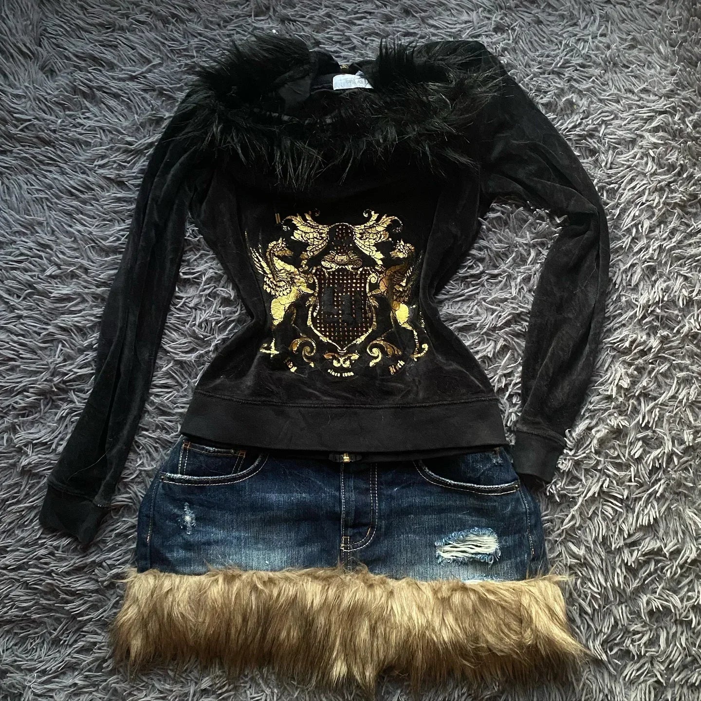 Black 2000's style zip up