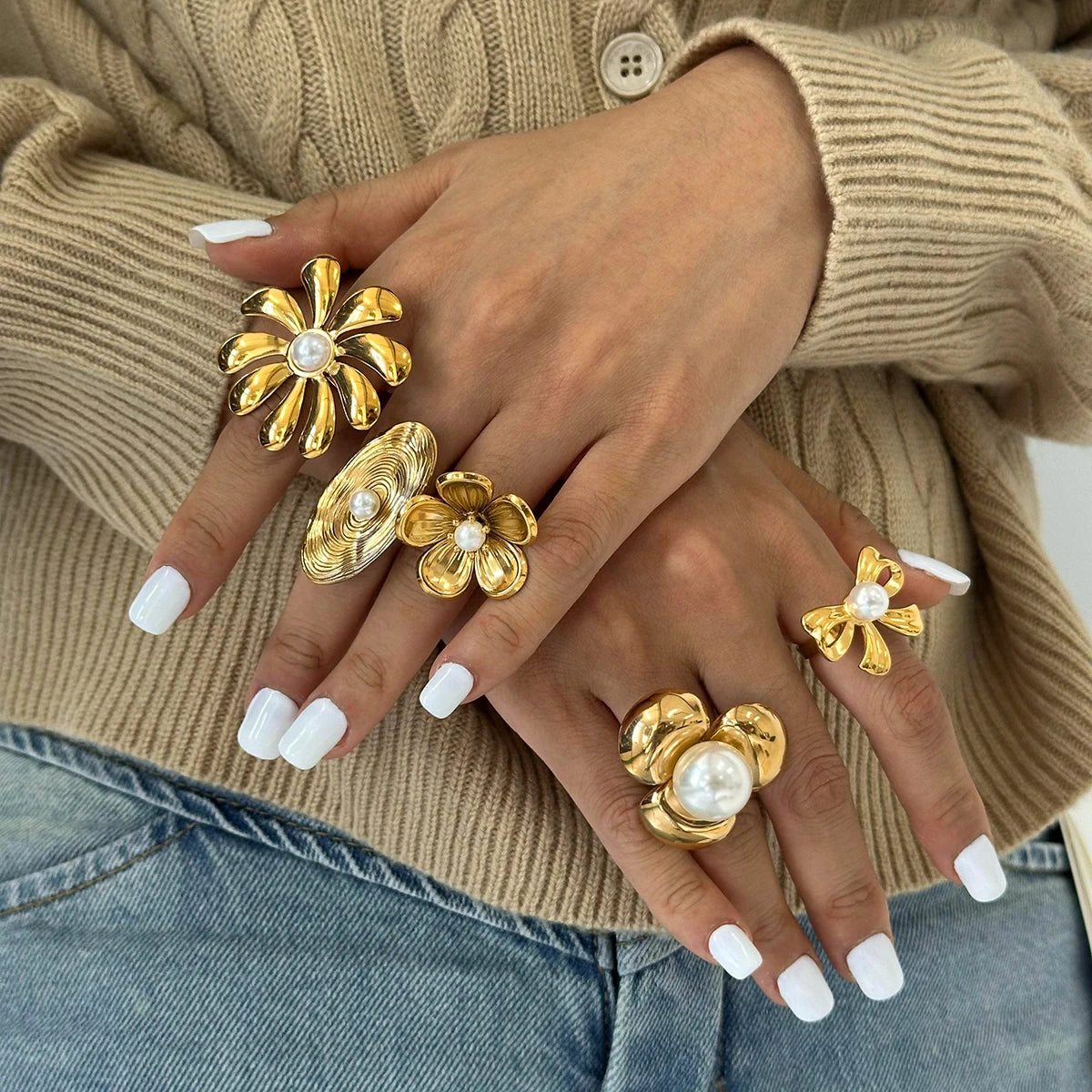 Flower Pearl Rings