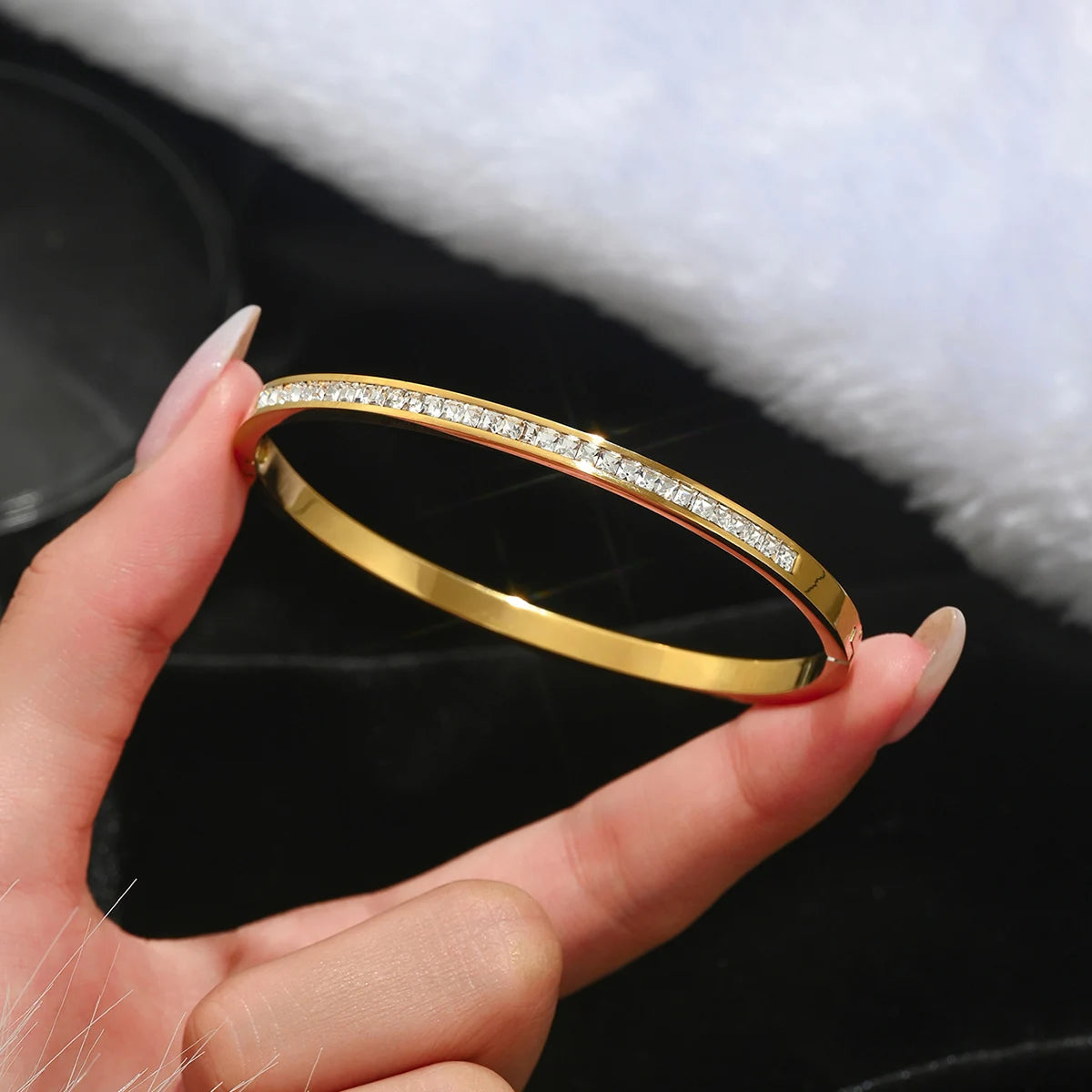 four-leaf clover lucky bracelet