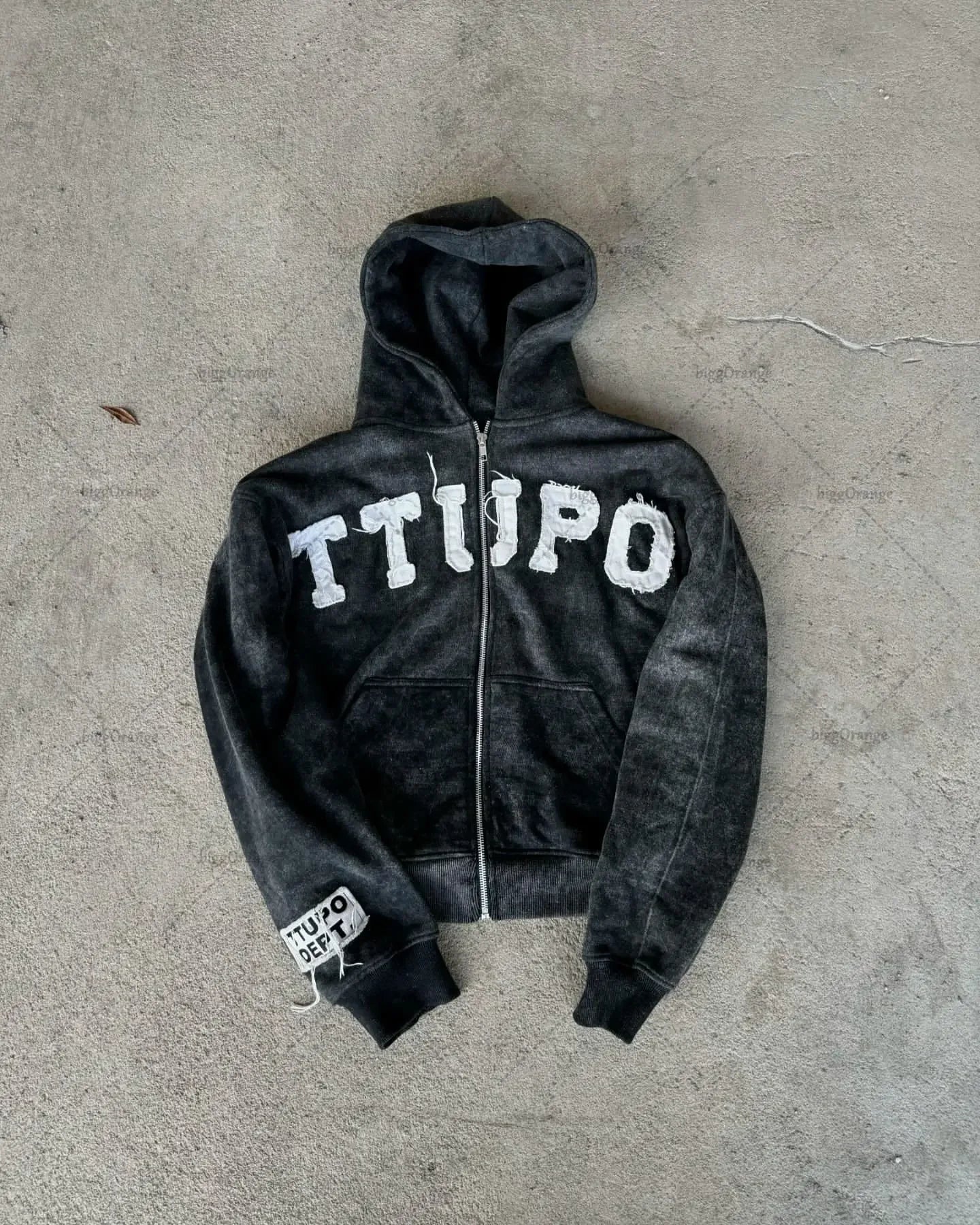 85 Hoodie