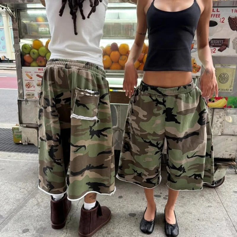 Y2K Casual Fashion Camo Shorts Camouflage Printing Pocket Burr Sweatshorts Hip Hop Harajuku Streetwear Men Women Wide Leg Pants - Planet Missy
