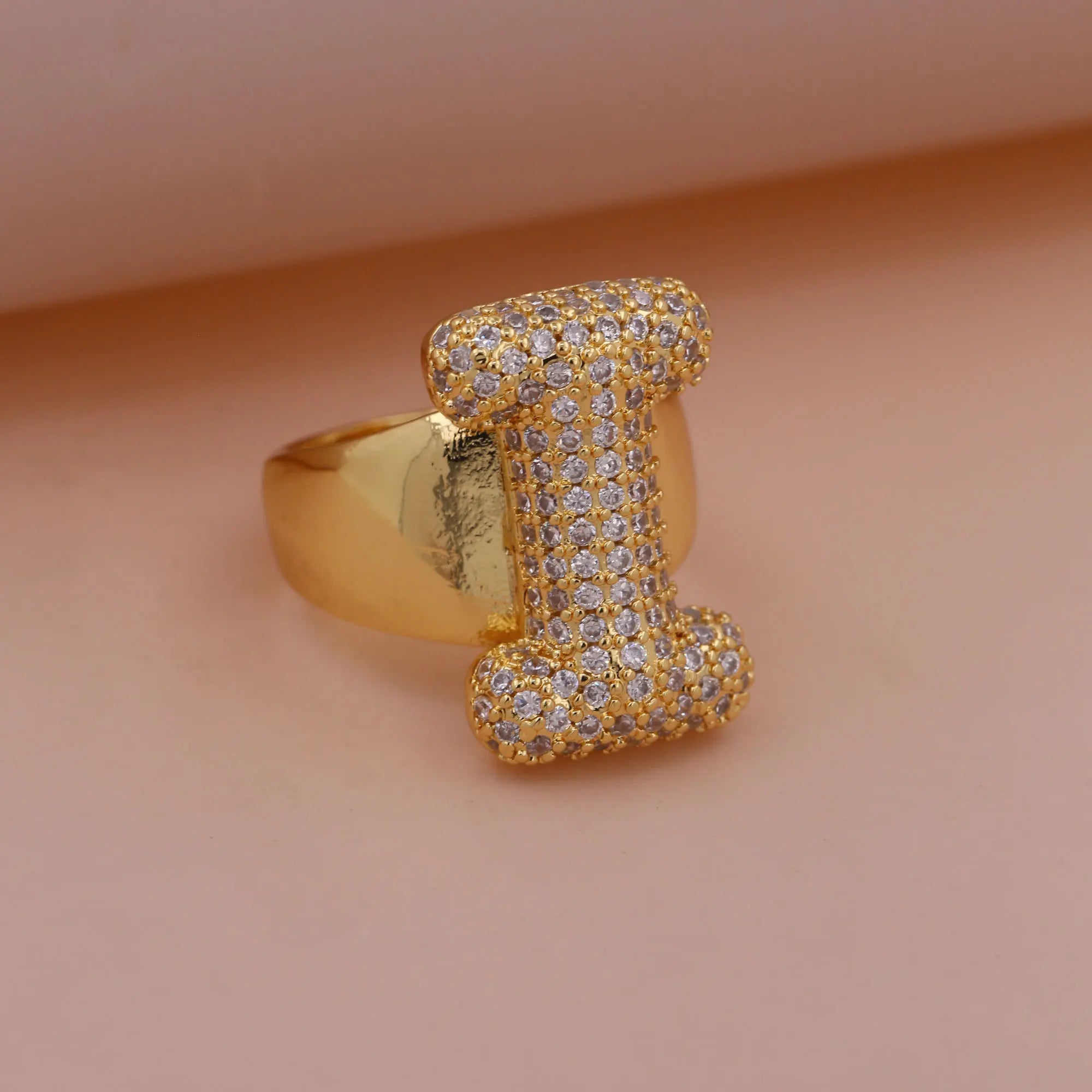 Anillos de letras gruesos