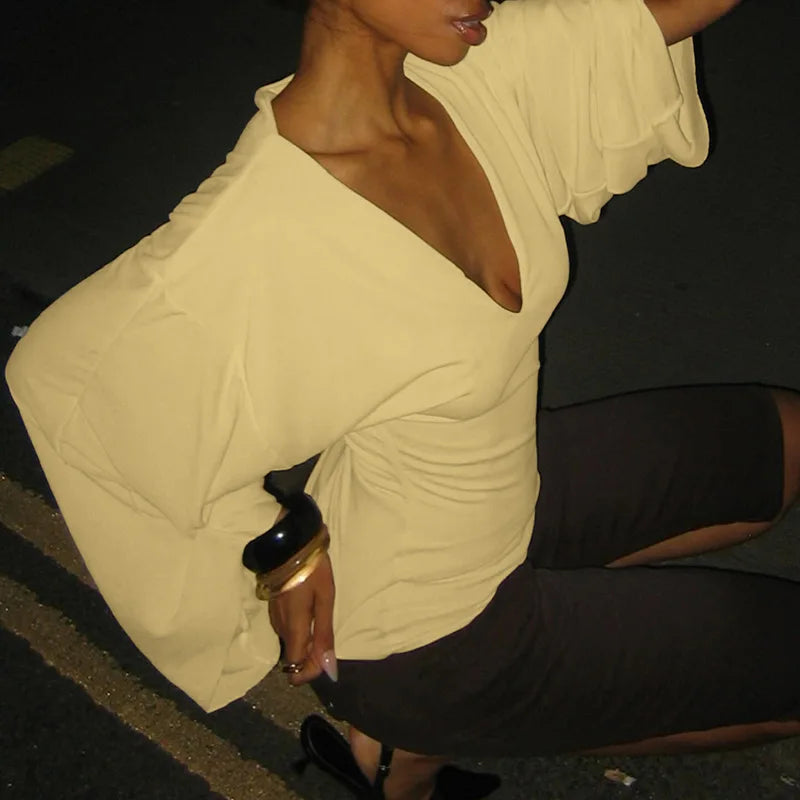 V-neck Flare Long Sleeve T-shirts