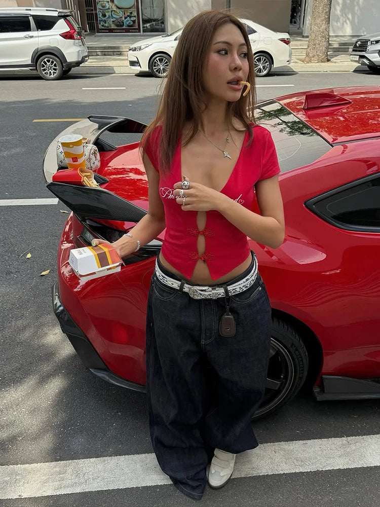 Buckle Low-Neck Top - Planet Missy