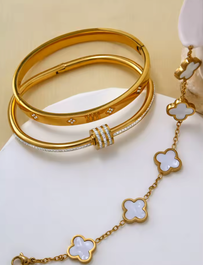 four-leaf clover lucky bracelet - Planet Missy