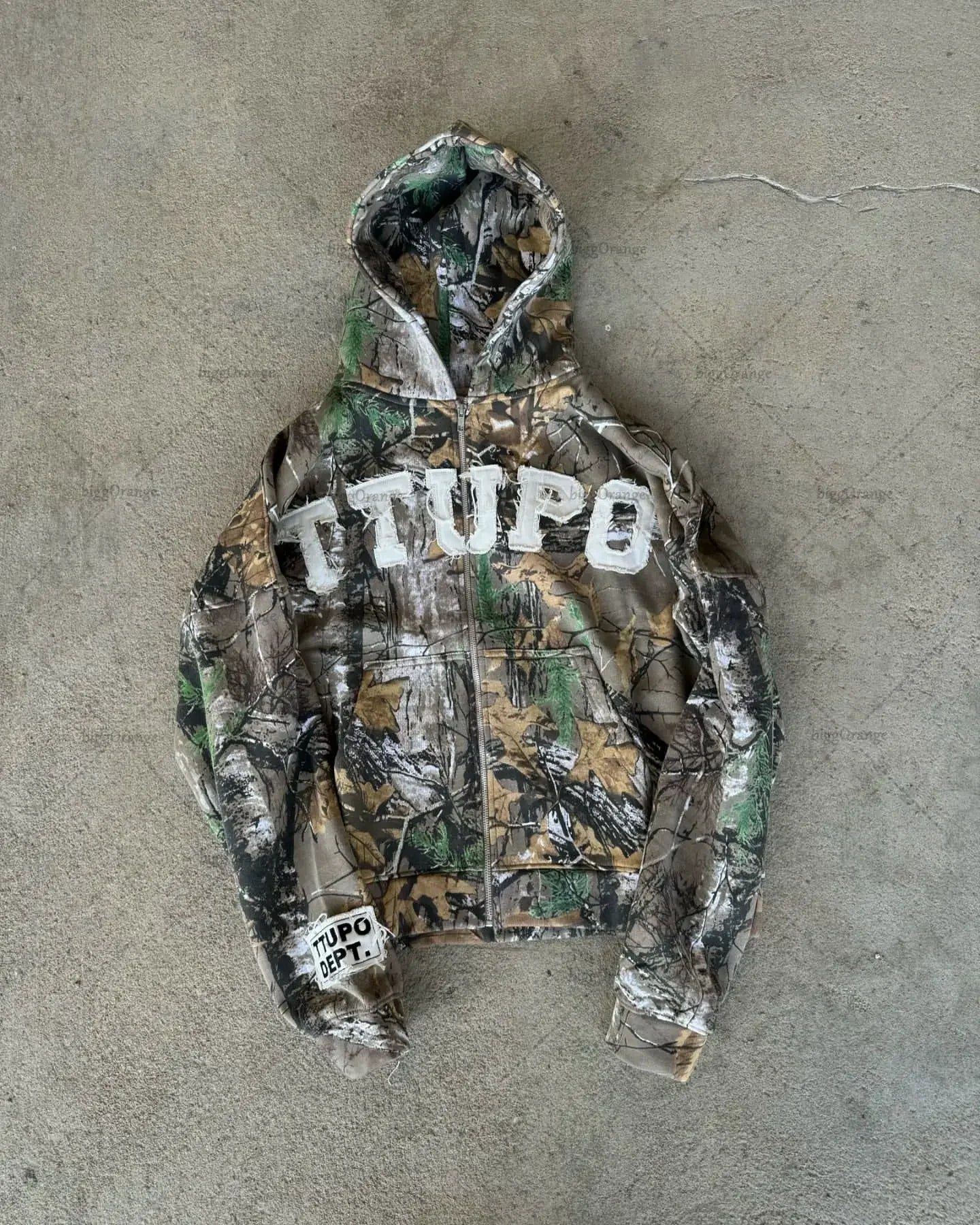 85 Hoodie