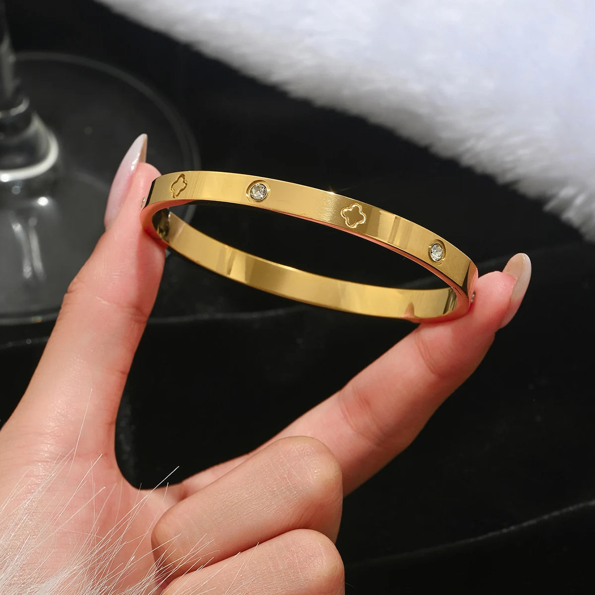 four-leaf clover lucky bracelet