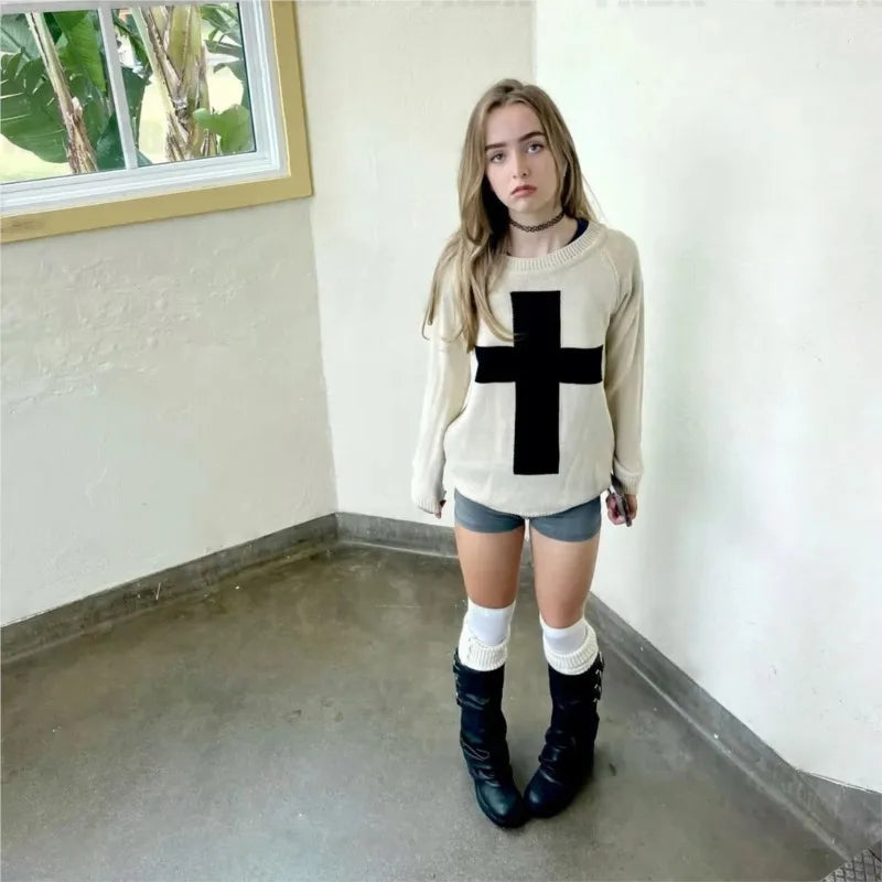 Retro Cross Tee - Planet Missy