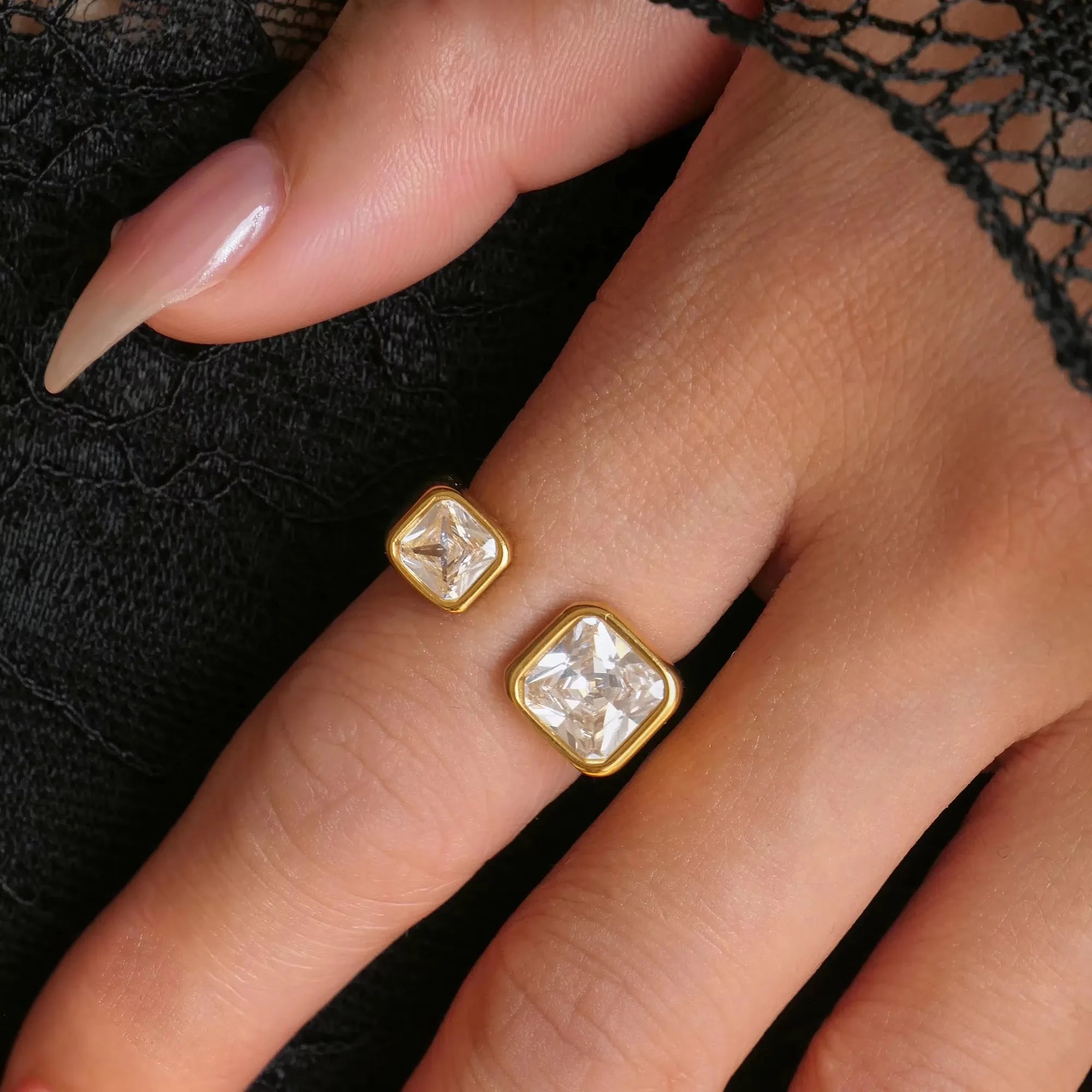 Lupa Ring