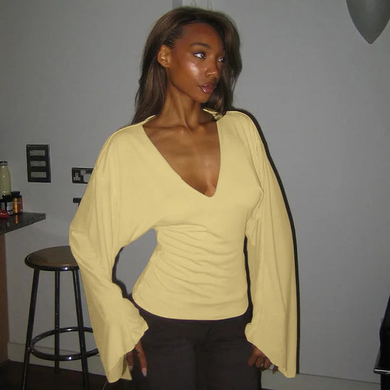 V-neck Flare Long Sleeve T-shirts