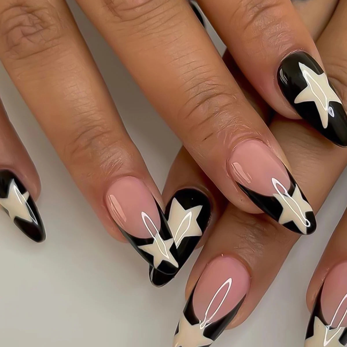 French Fake Nails Red Five-pointed Star False Nails Full Cover Press on Nail Tips y2k Nail Art Almond Artificial Nail Patches - Planet Missy